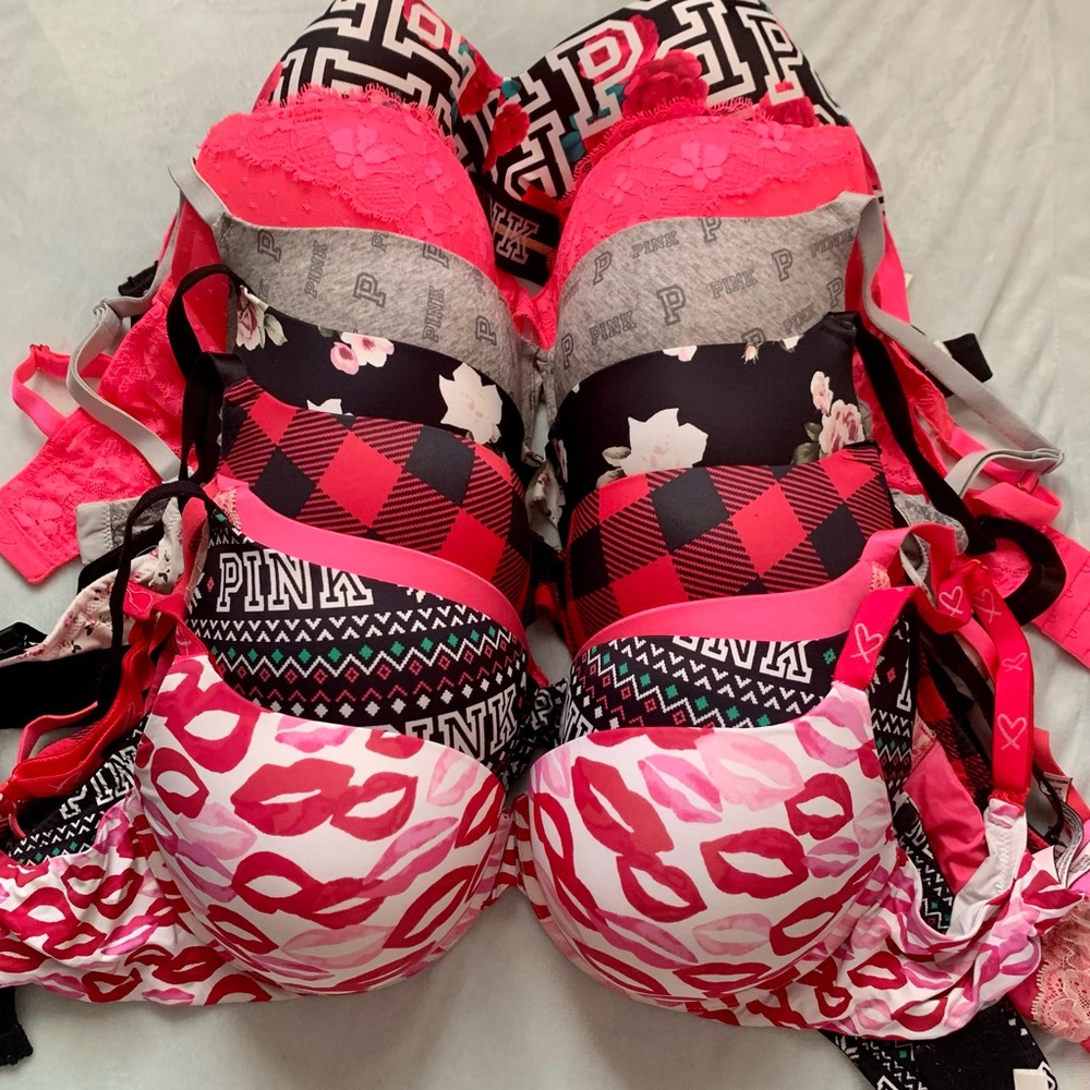 ♦️VS & PINK Bra Bundle♦️
